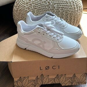Loci Echo Shoes